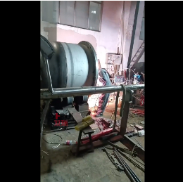 真空螺带过滤洗涤干燥机零部件老厂区生产视频——无锡市双瑞机械有限公司